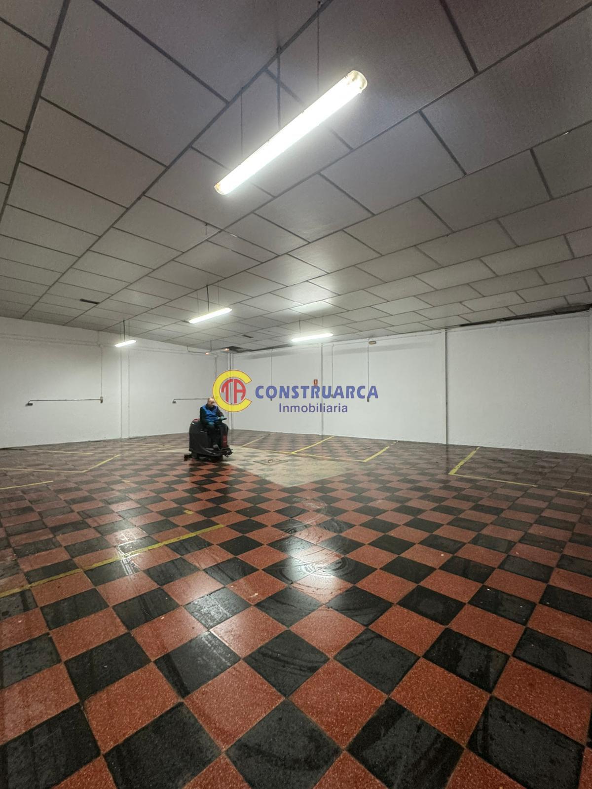 Venta de nave en Talavera de la Reina