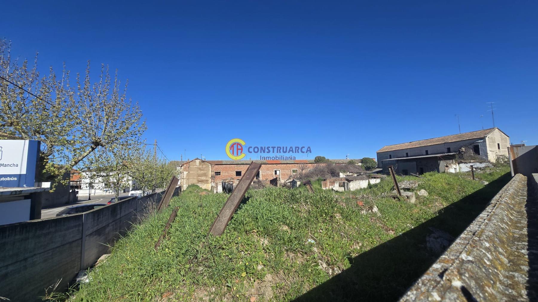 Venta de terreno en Velada