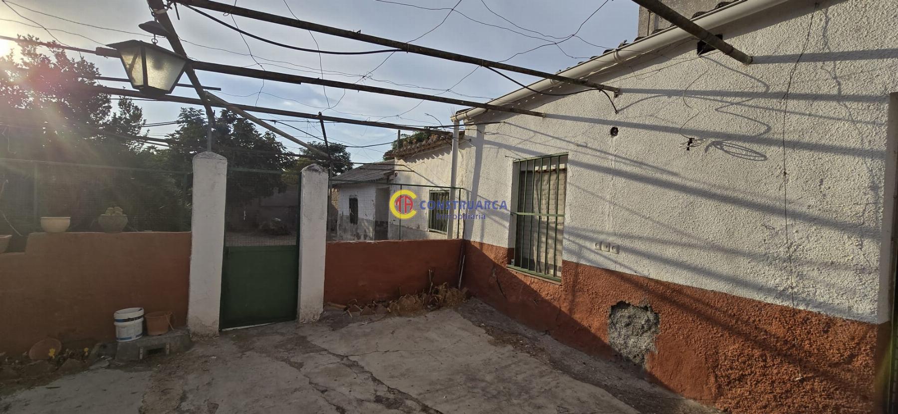 Venta de casa en Erustes