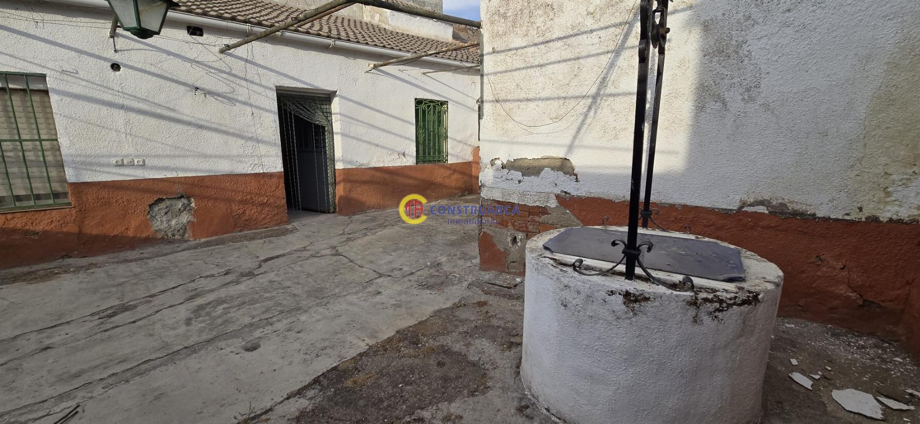 Venta de casa en Erustes