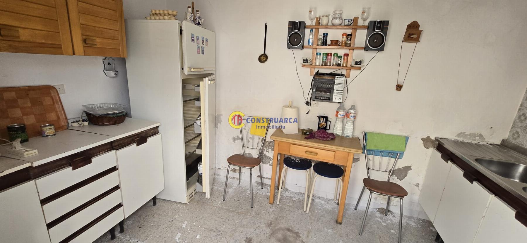 Venta de casa en Erustes