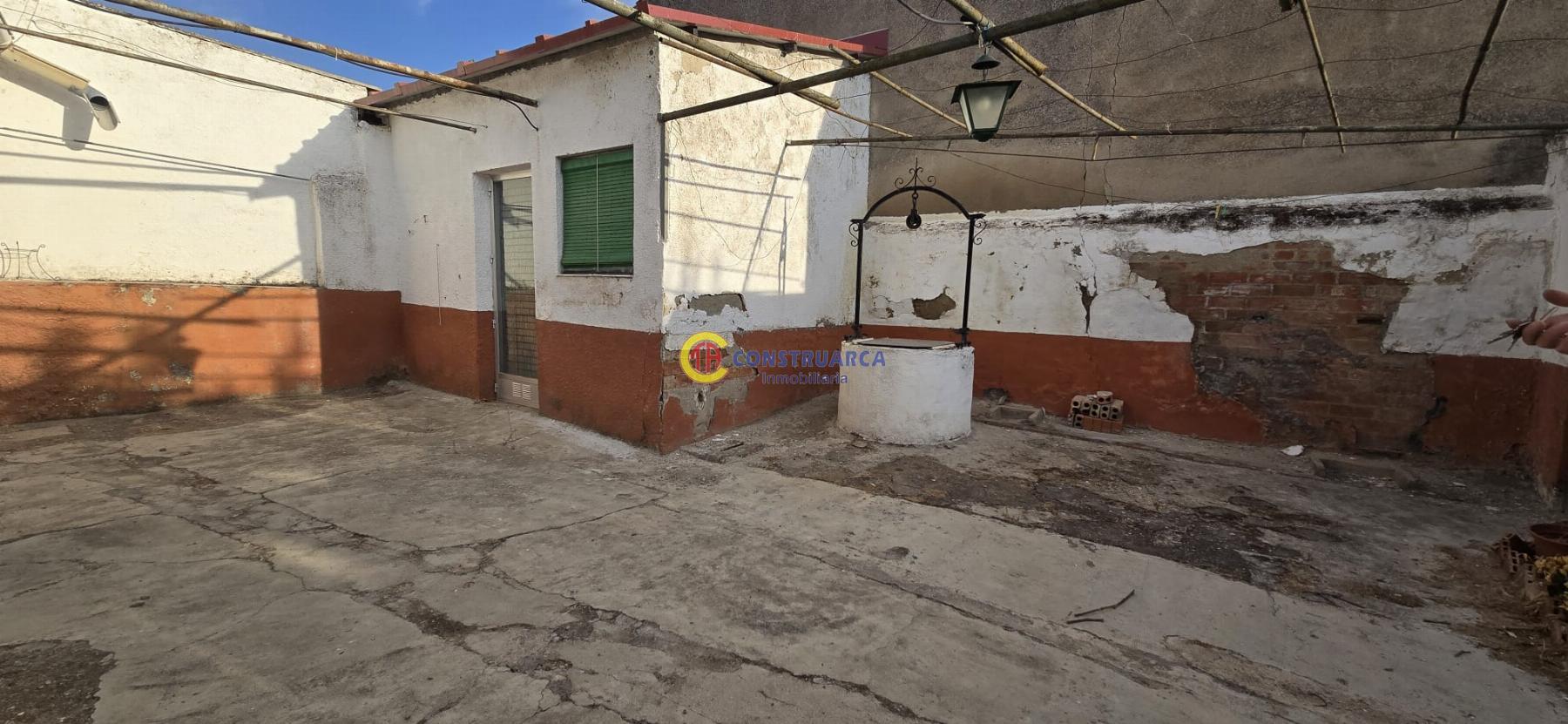 Venta de casa en Erustes