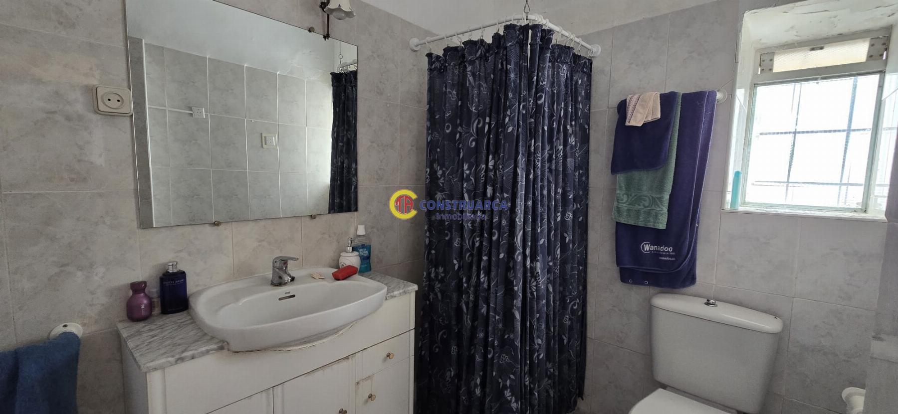 Venta de casa en Erustes
