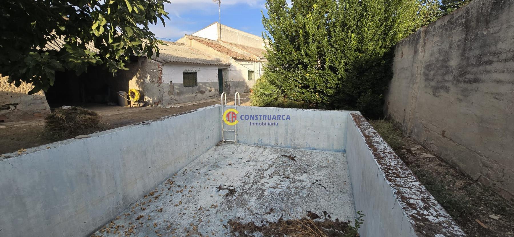Venta de casa en Erustes
