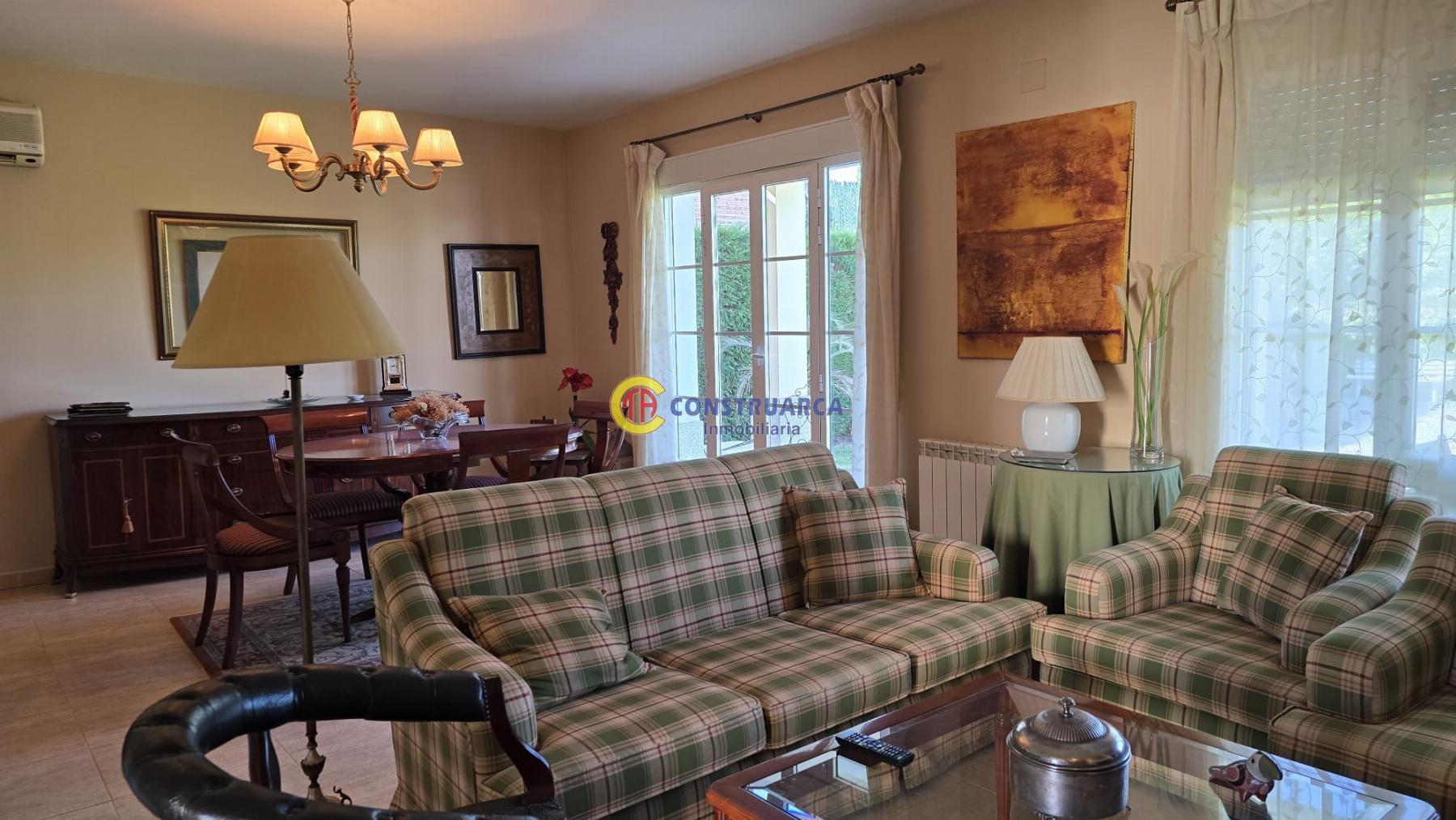 Venta de chalet en Talavera de la Reina