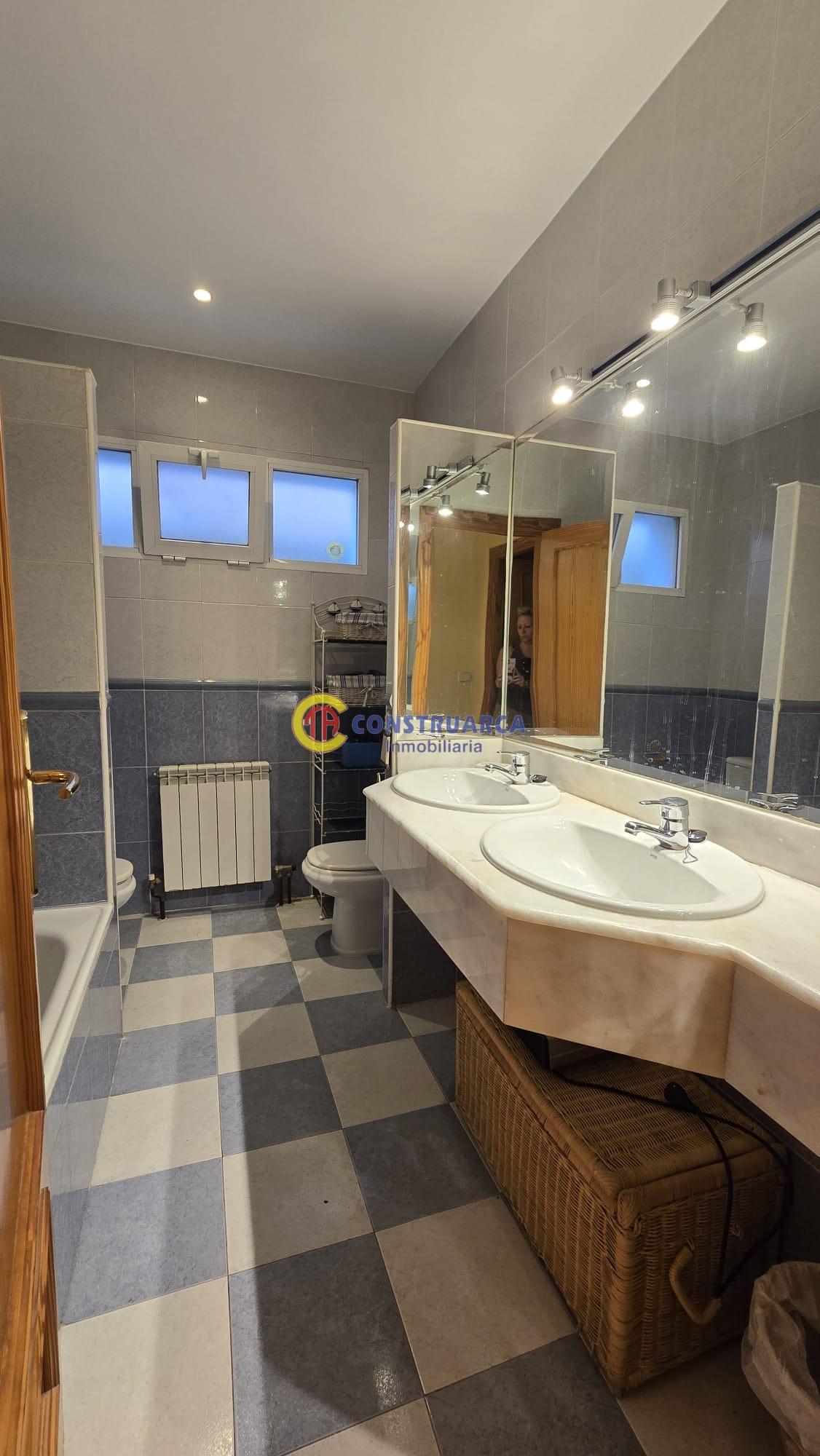 Venta de chalet en Talavera de la Reina