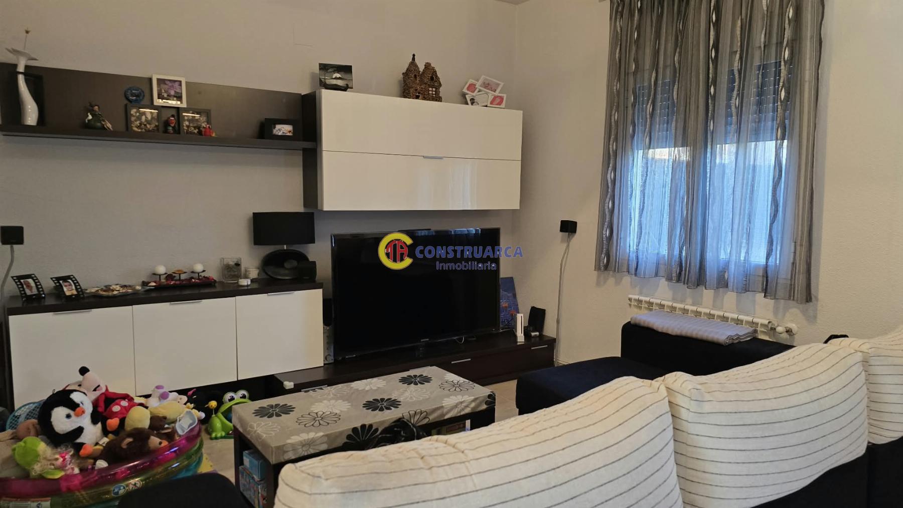 Venta de chalet en Montesclaros