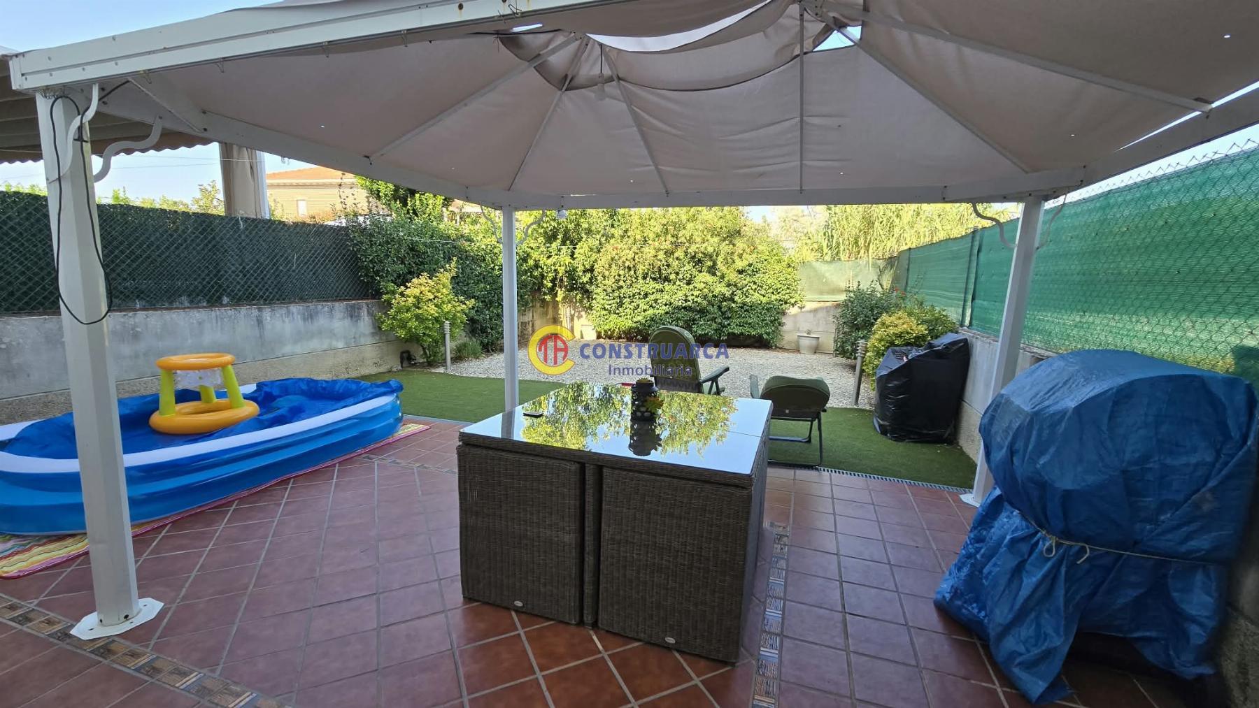 Venta de chalet en Montesclaros