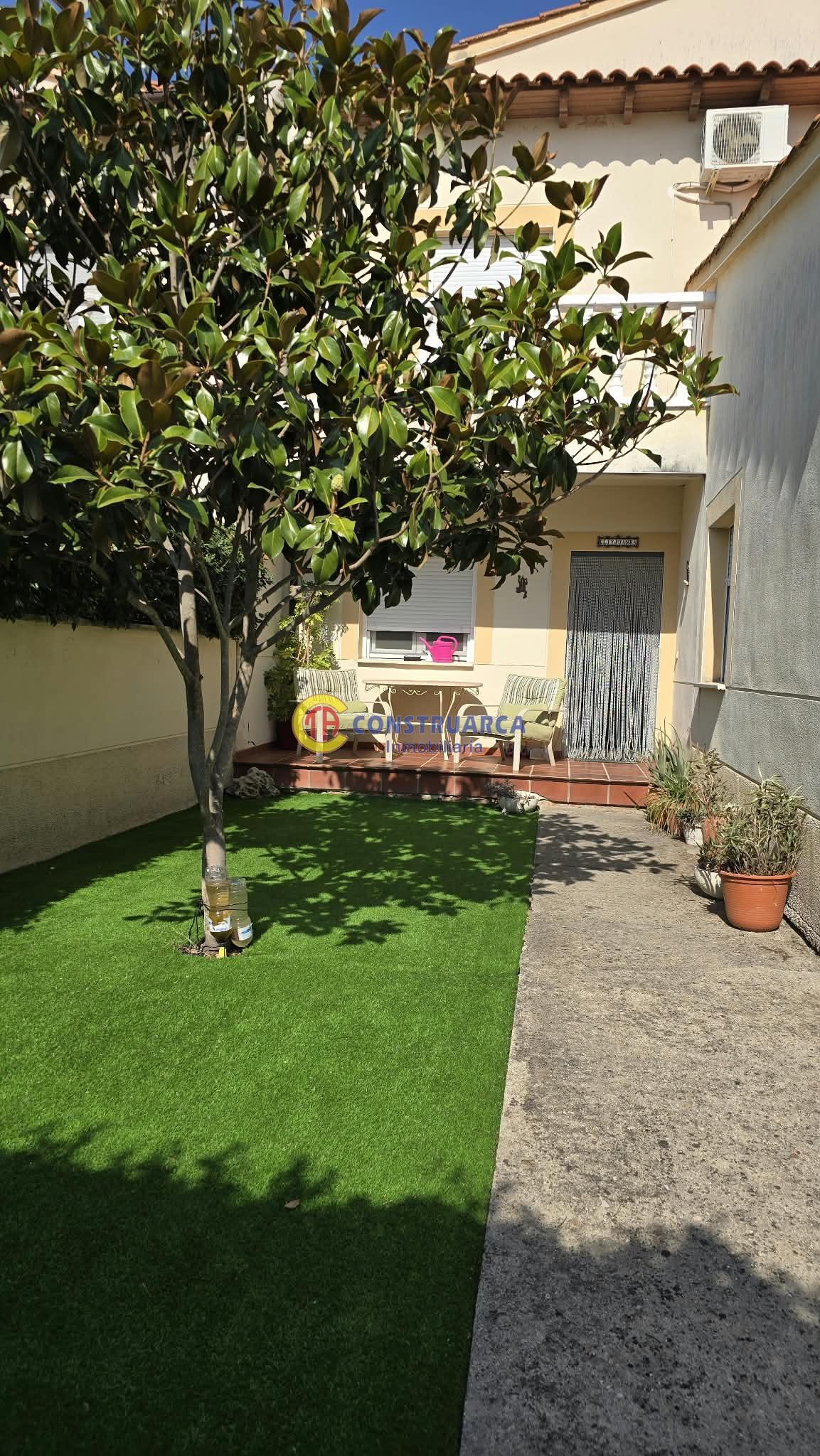 Venta de chalet en Montesclaros
