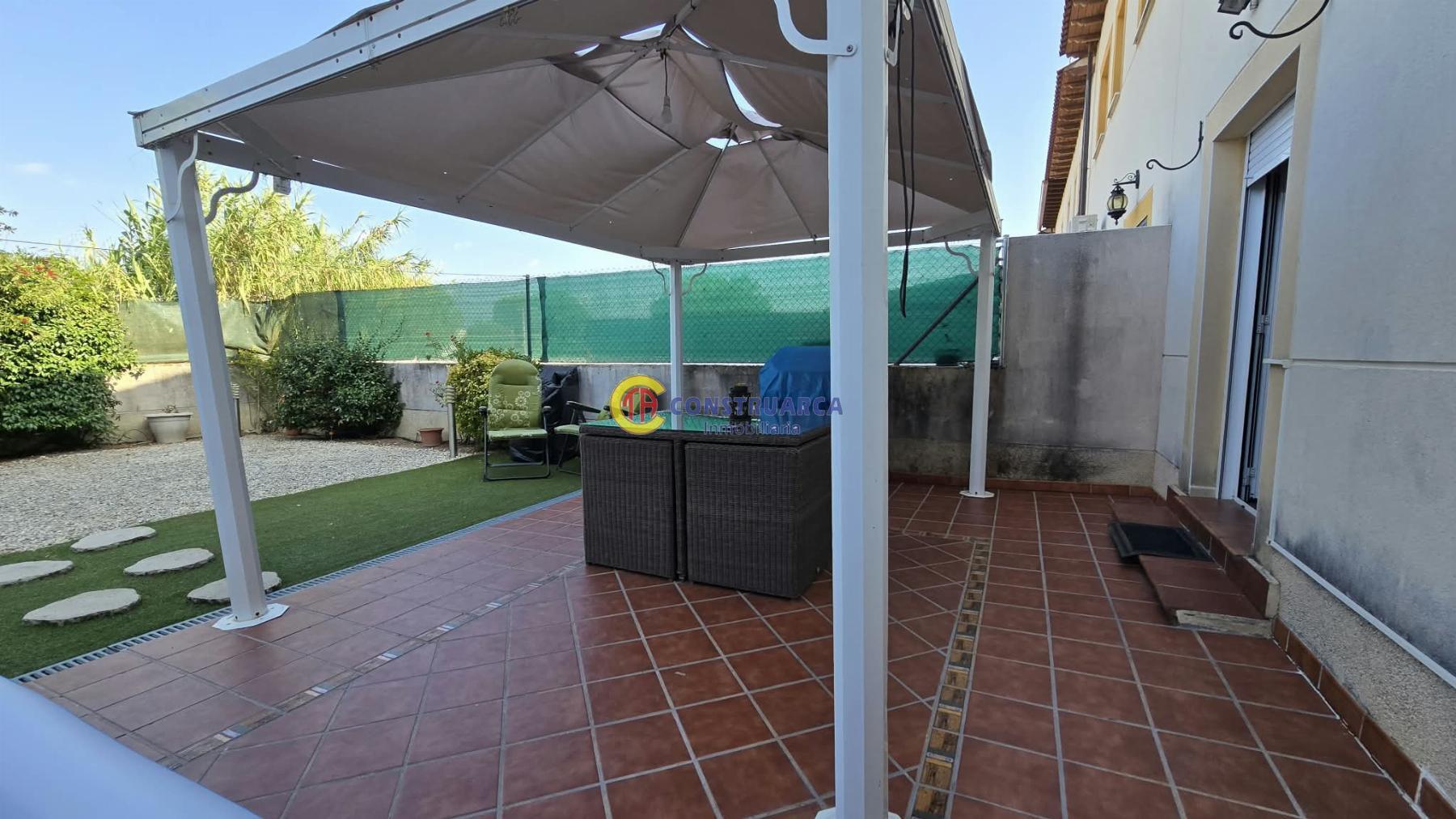 Venta de chalet en Montesclaros