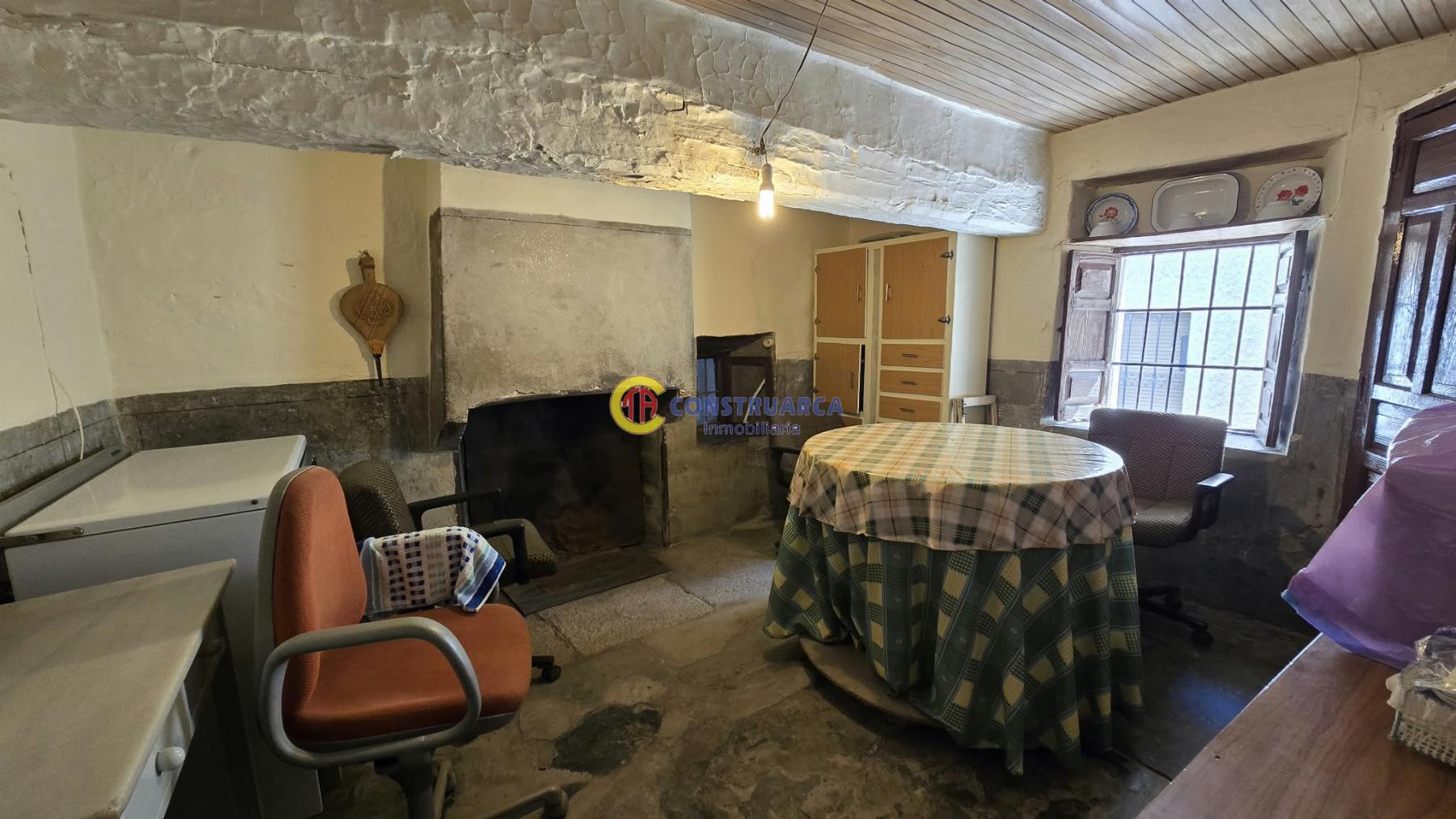 Venta de casa en Valdelacasa de Tajo