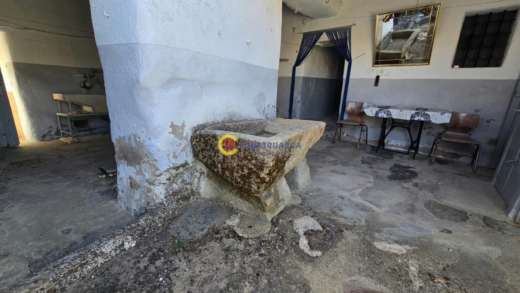 Venta de casa en Valdelacasa de Tajo