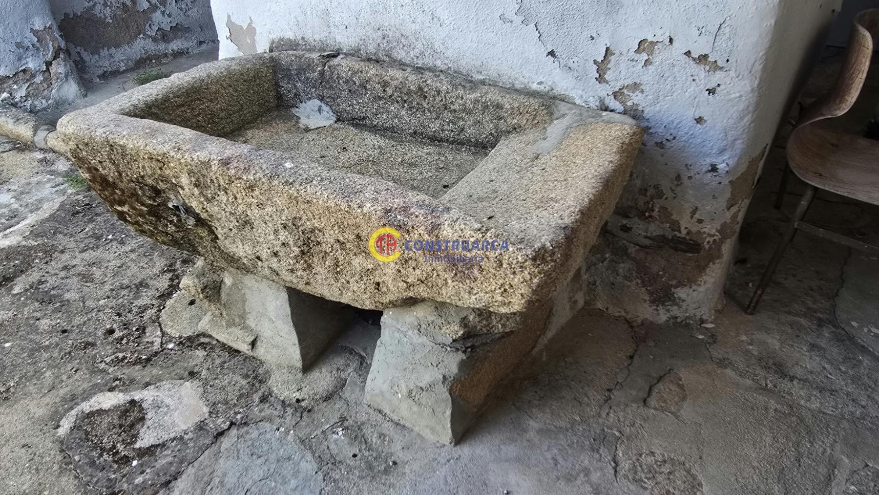 Venta de casa en Valdelacasa de Tajo