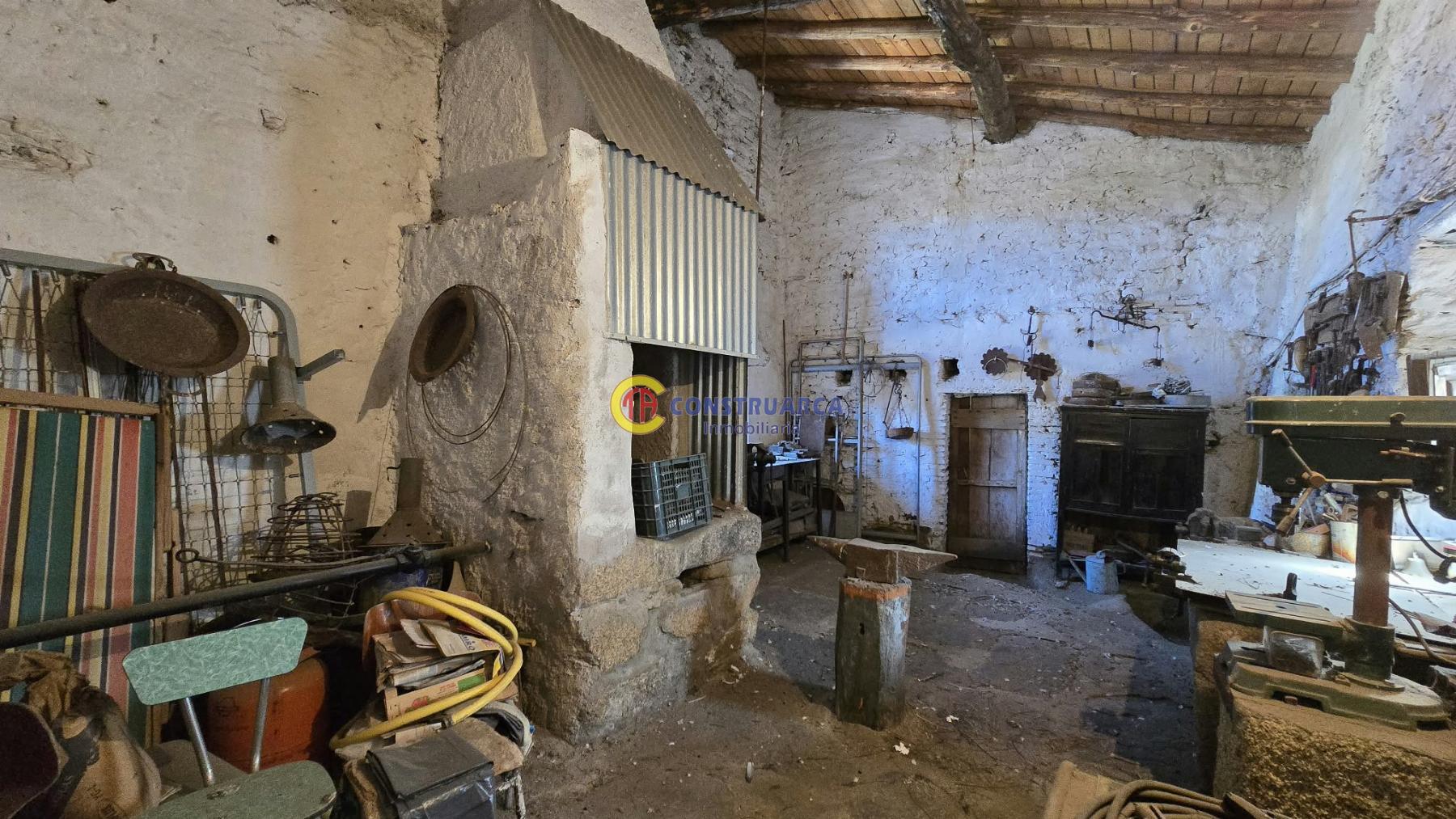 Venta de casa en Valdelacasa de Tajo