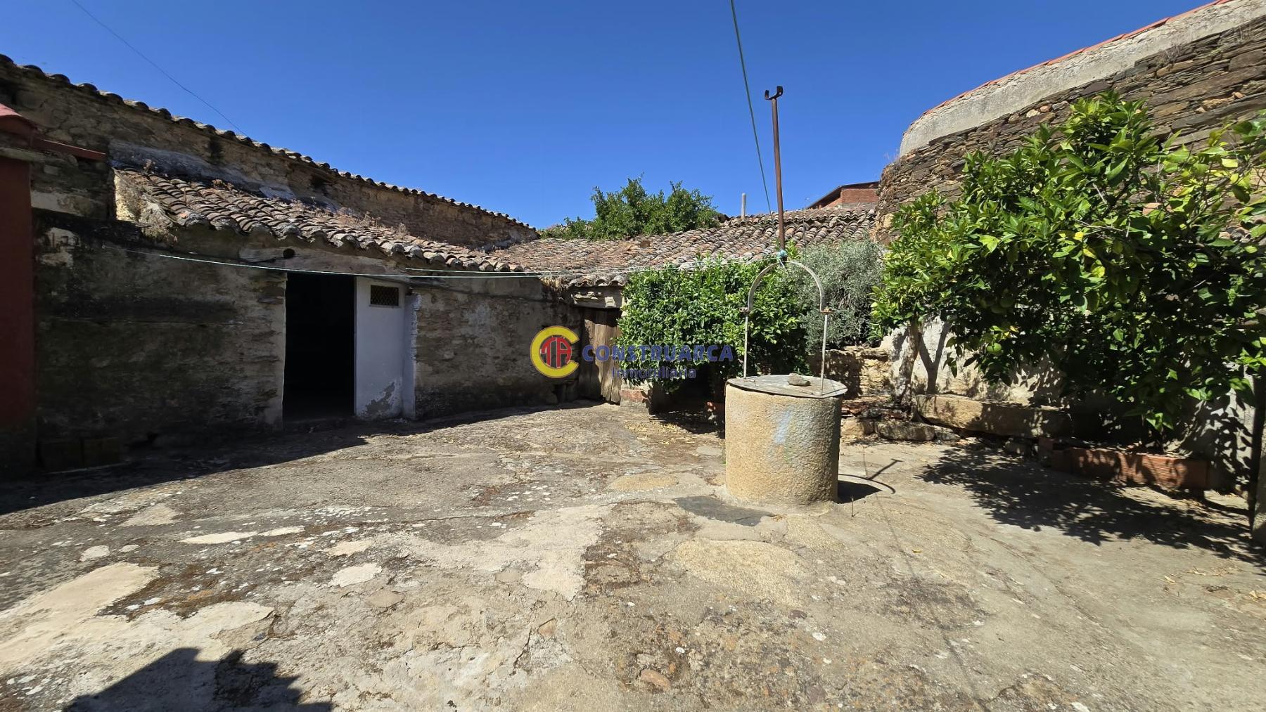 Venta de casa en Valdelacasa de Tajo
