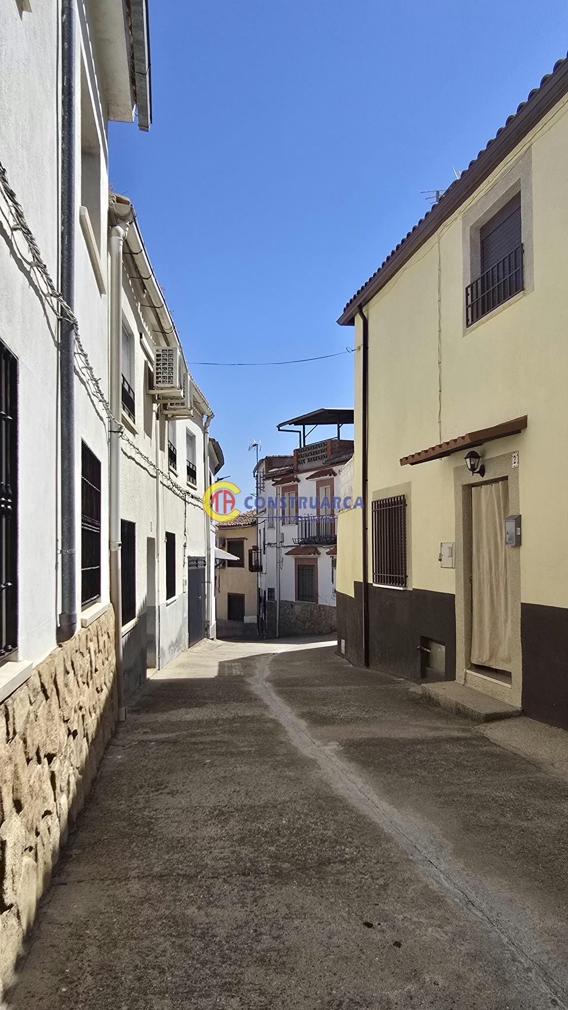 Venta de casa en Valdelacasa de Tajo