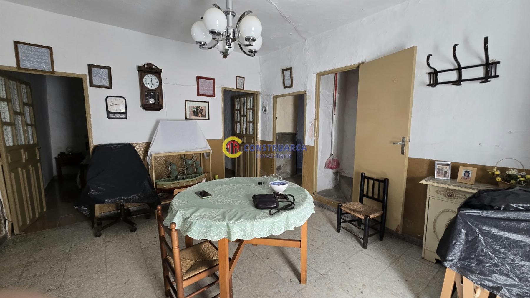 Venta de casa en Valdelacasa de Tajo