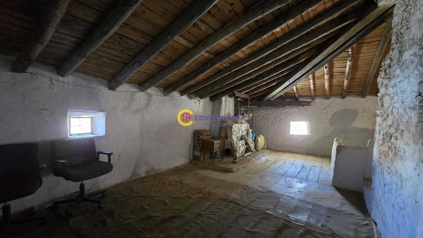 Venta de casa en Valdelacasa de Tajo
