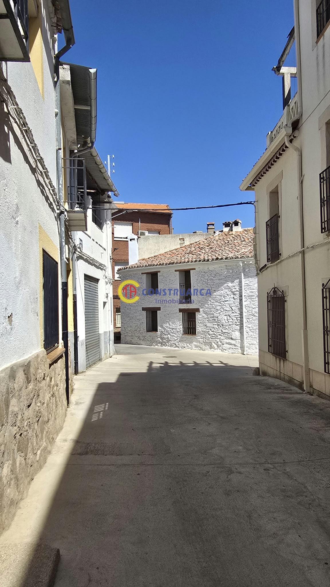 Venta de casa en Valdelacasa de Tajo