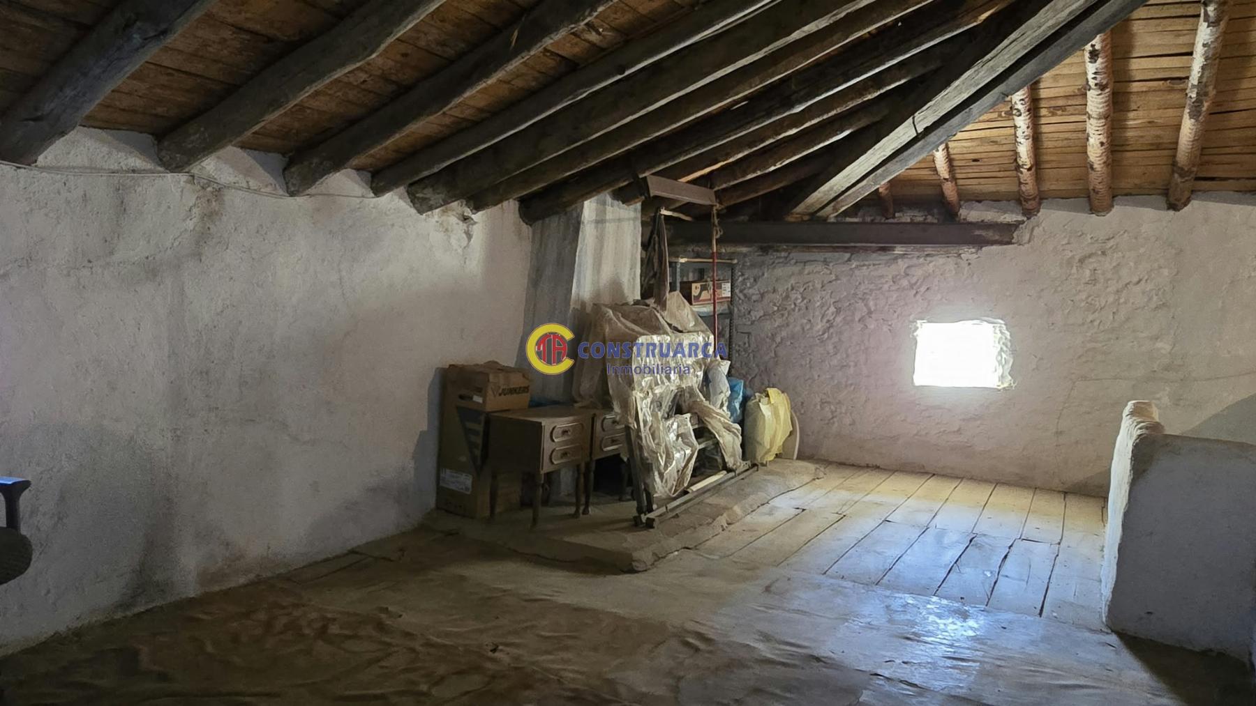 Venta de casa en Valdelacasa de Tajo