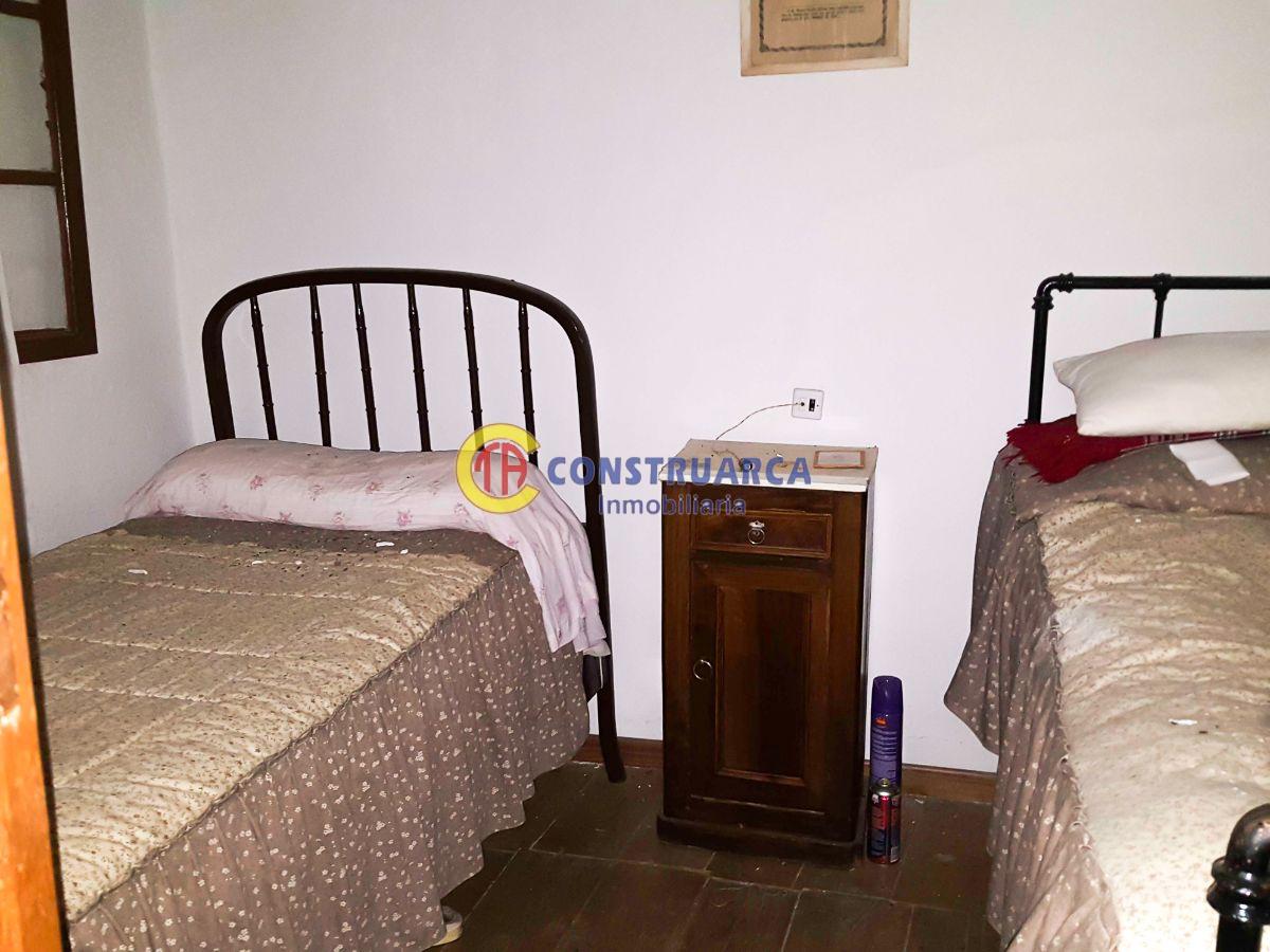 Venta de casa en Navamorcuende