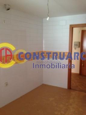 For sale of flat in Talavera de la Reina