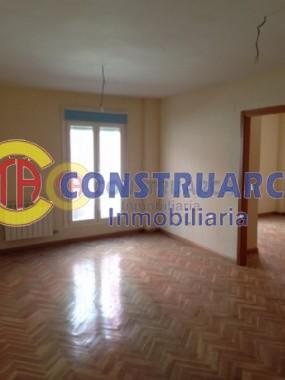 For sale of flat in Talavera de la Reina