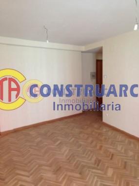 For sale of flat in Talavera de la Reina