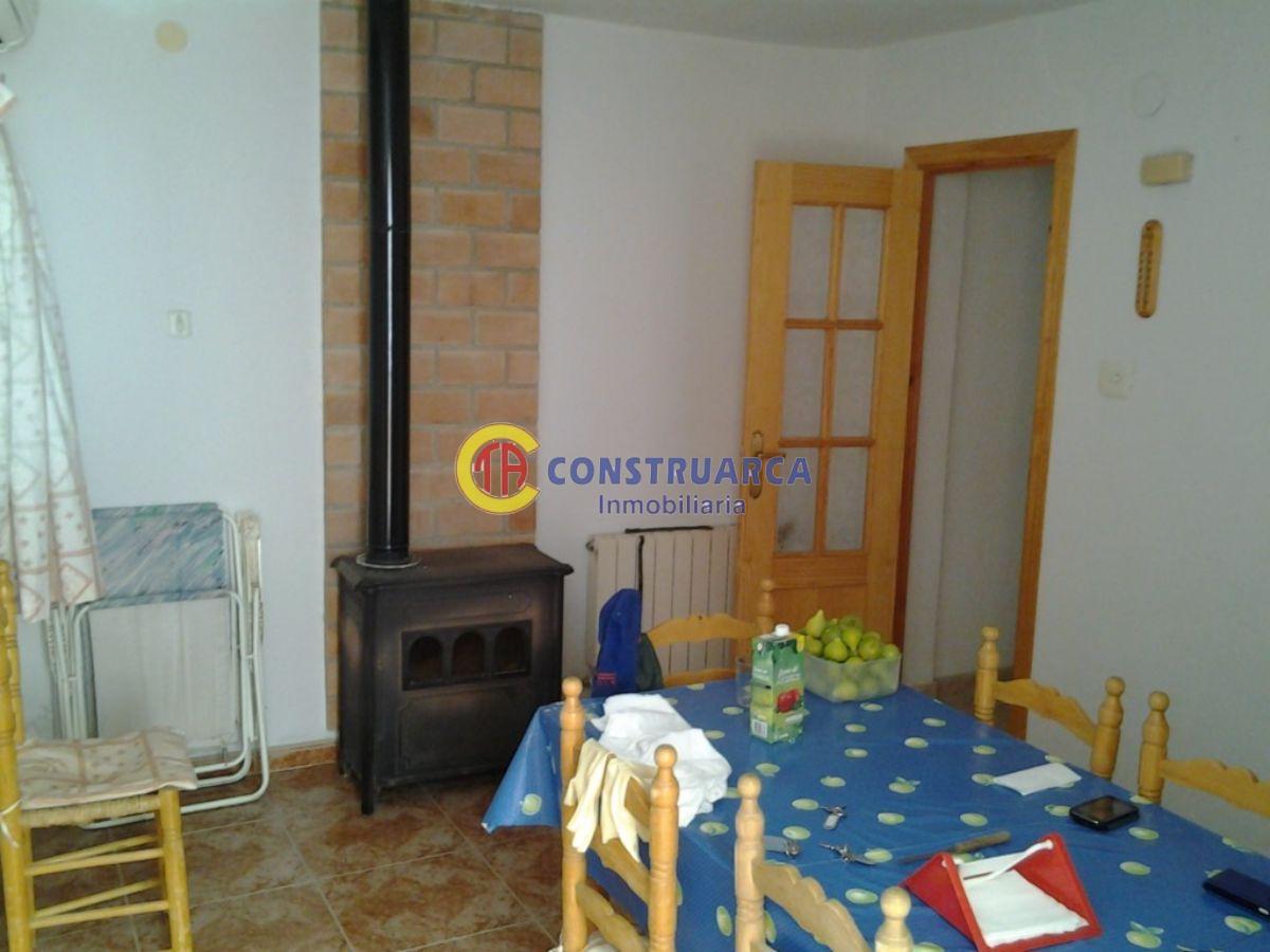 For sale of house in Lucillos