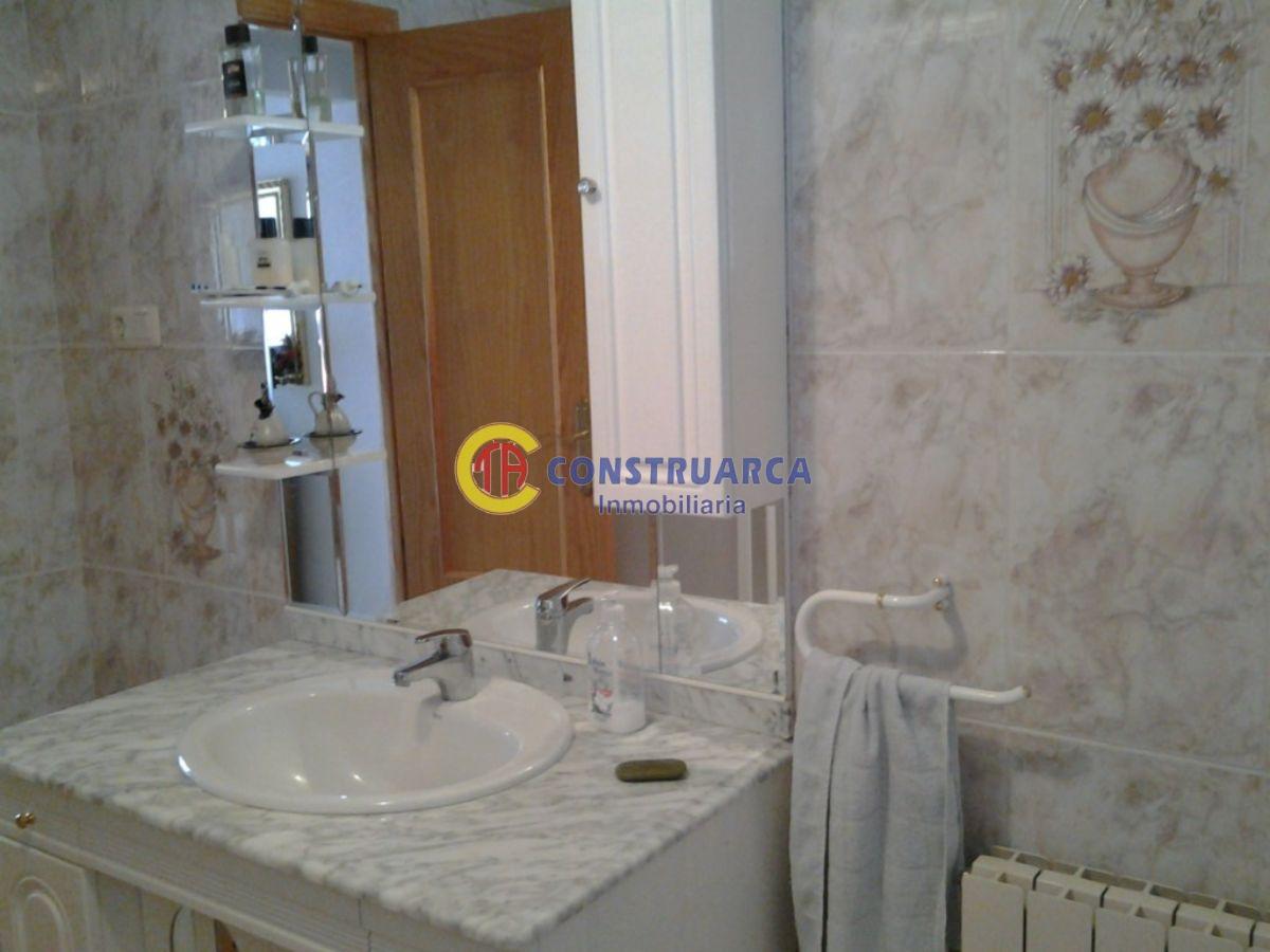 For sale of house in Lucillos