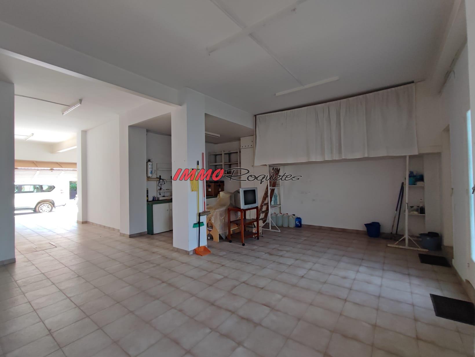 Verkoop van commeriéel lokaal in Les Roquetes