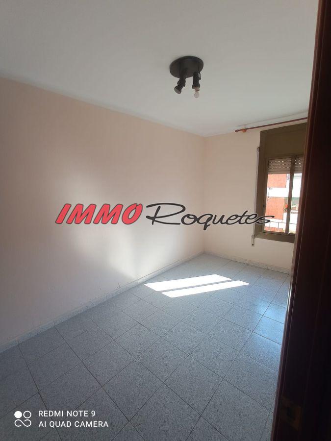 For sale of flat in Les Roquetes