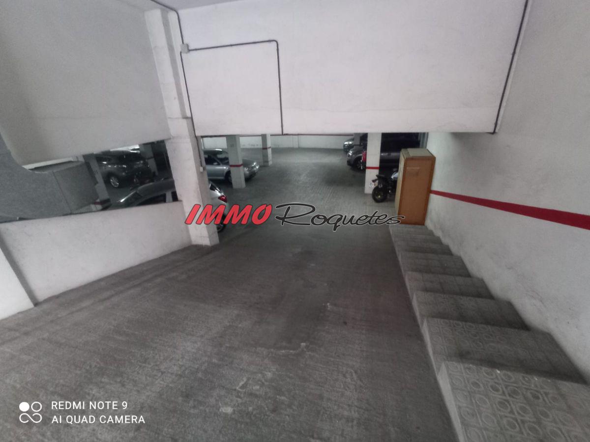 For sale of garage in Les Roquetes