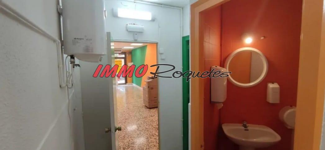 Wynajem z local comercial w Les Roquetes