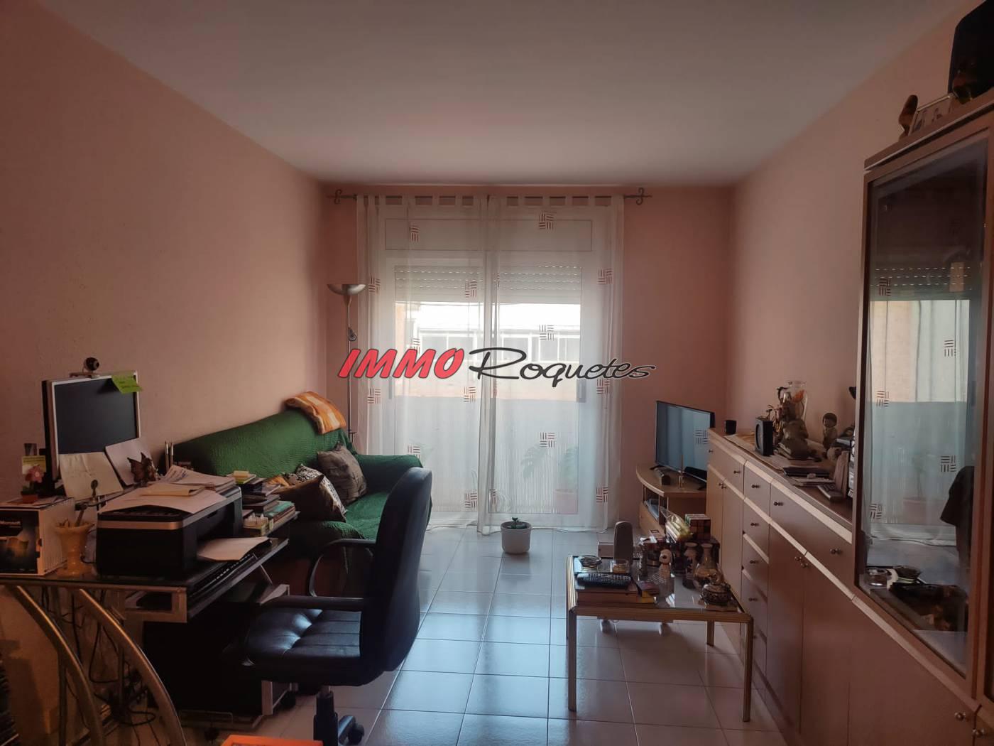 For sale of flat in Les Roquetes