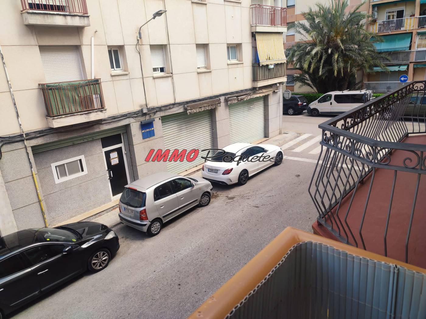 For sale of flat in Les Roquetes