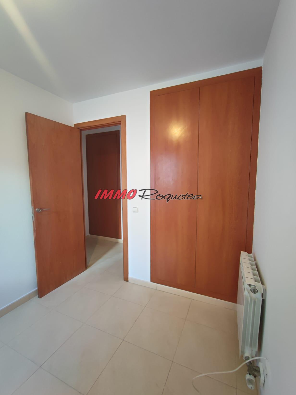 For sale of flat in Les Roquetes