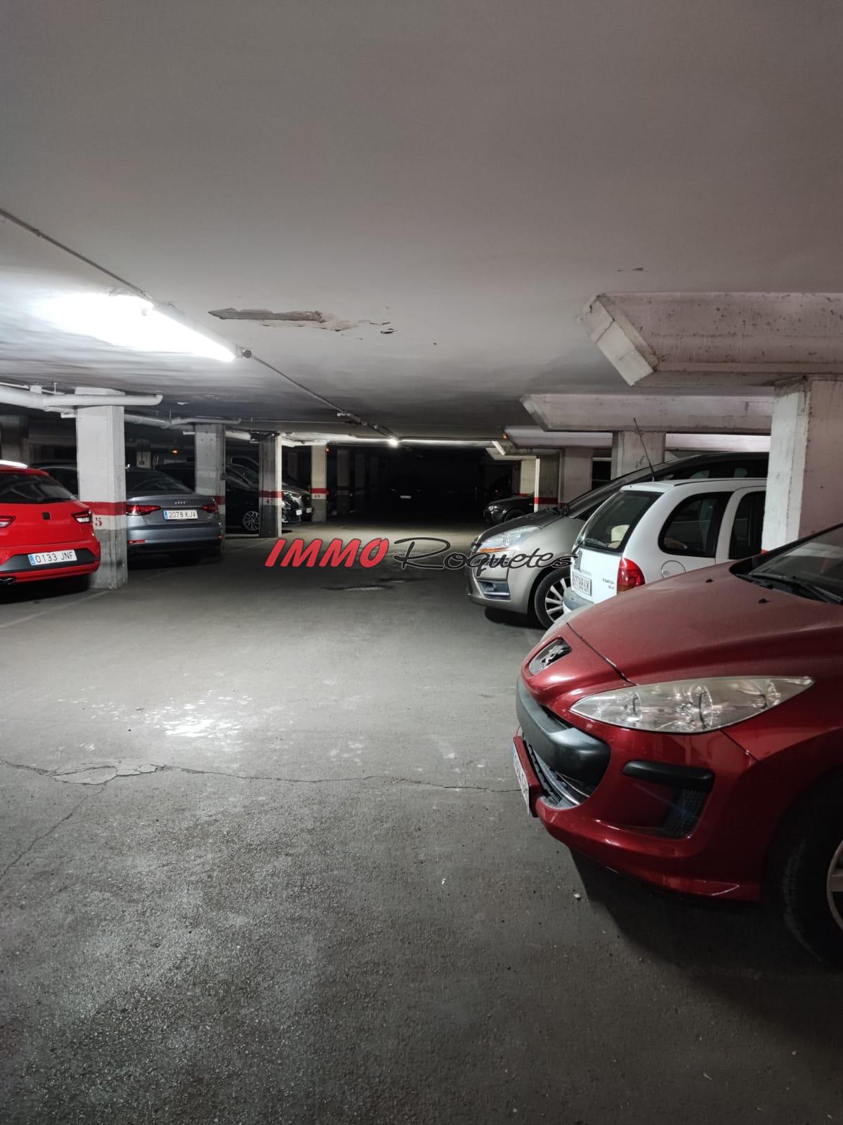 For sale of garage in Les Roquetes