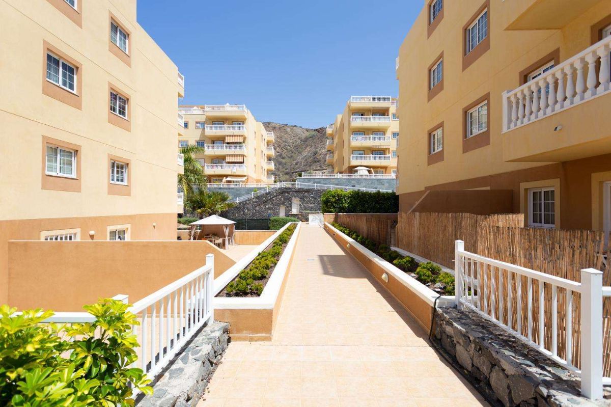 For sale of apartment in Arona