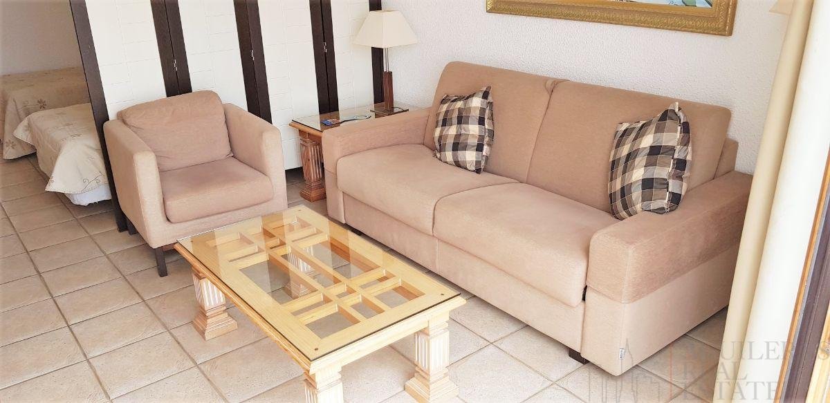 For sale of study in Arona