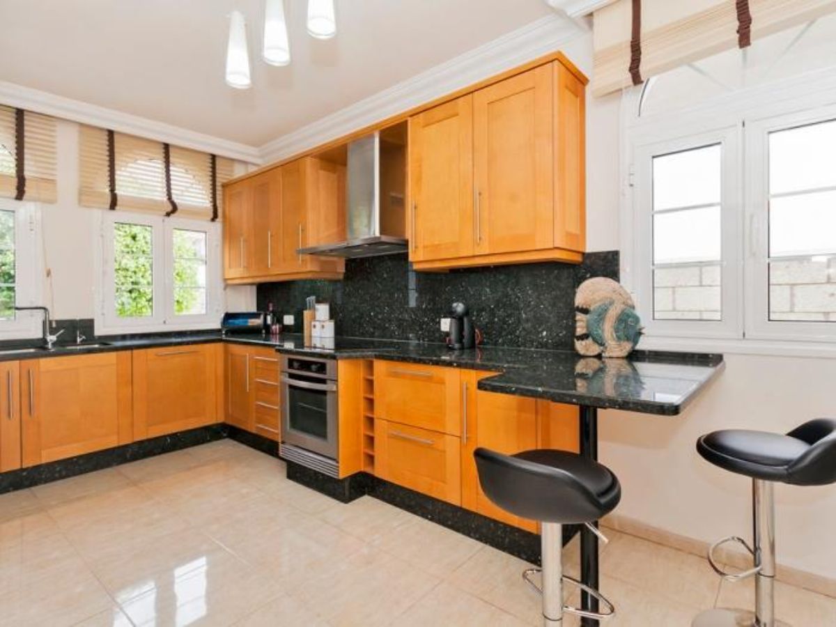 Venta de villa en Costa Adeje