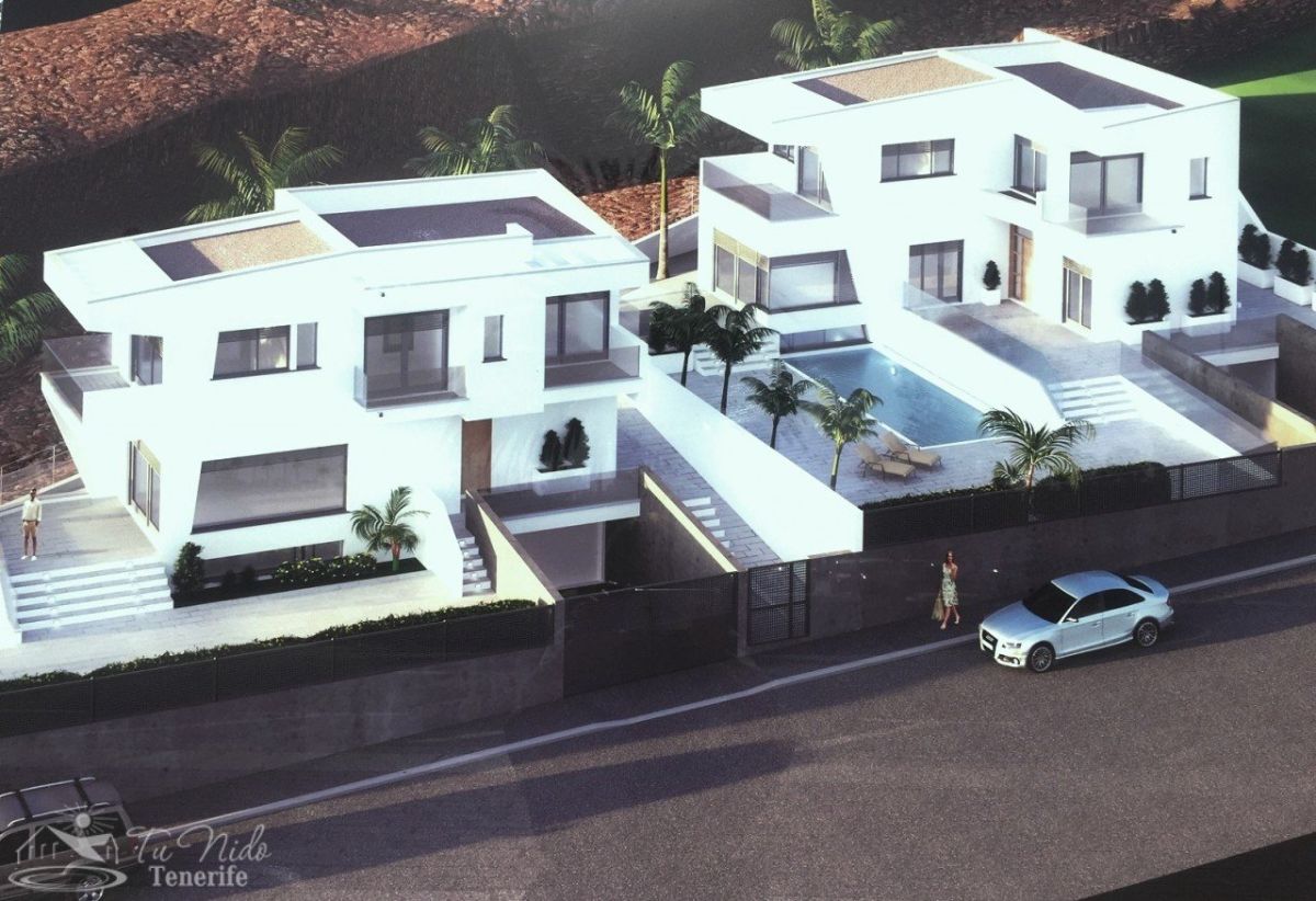 For sale of villa in Costa Adeje
