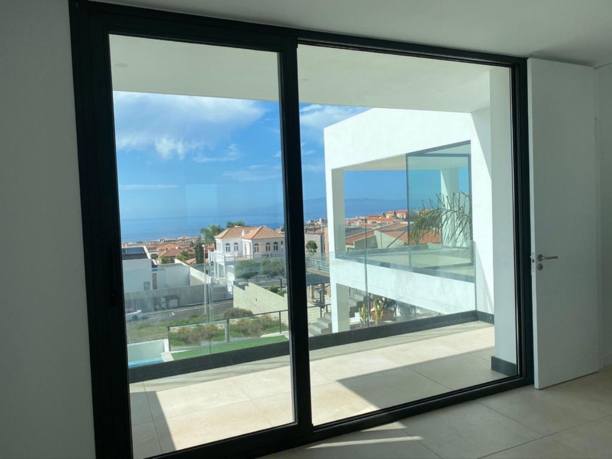 For sale of villa in Costa Adeje