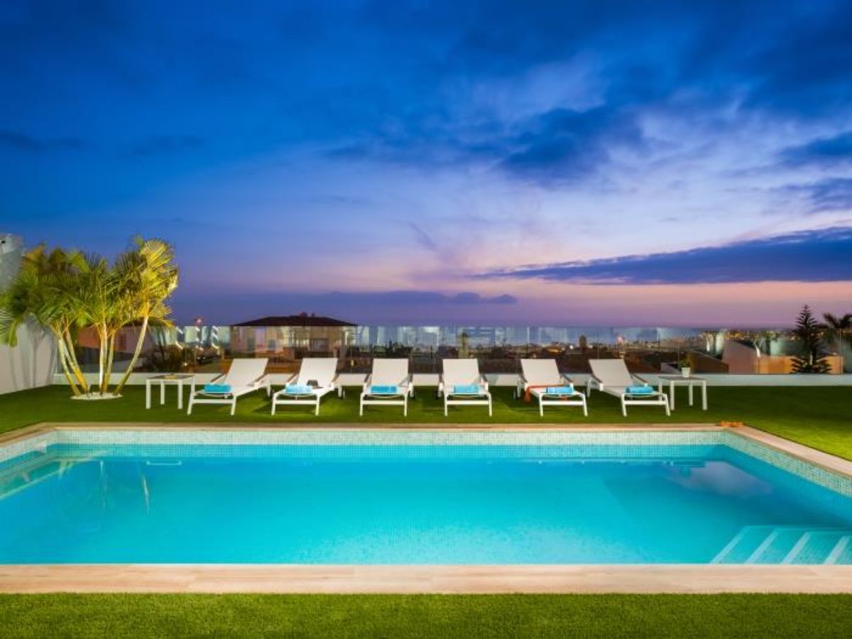 For sale of villa in Costa Adeje