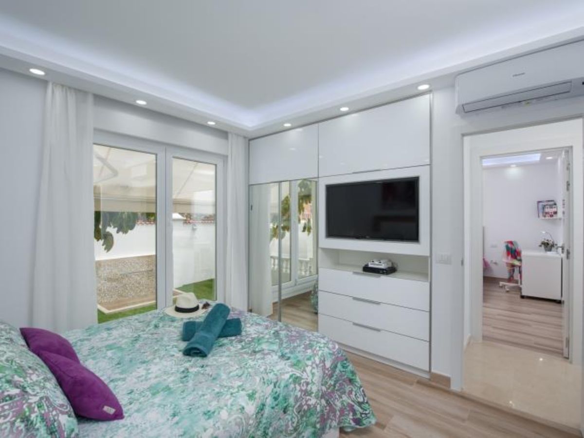 For sale of villa in Costa Adeje