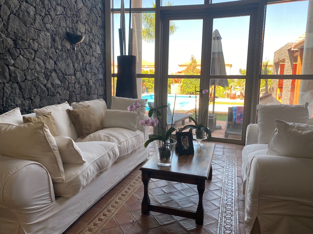 Venta de villa en Costa Adeje
