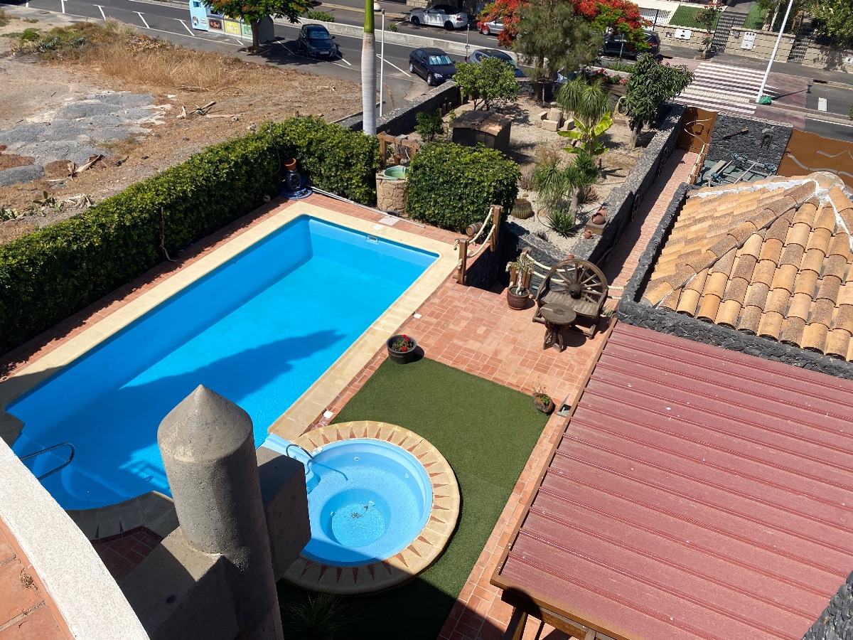 Venta de villa en Costa Adeje