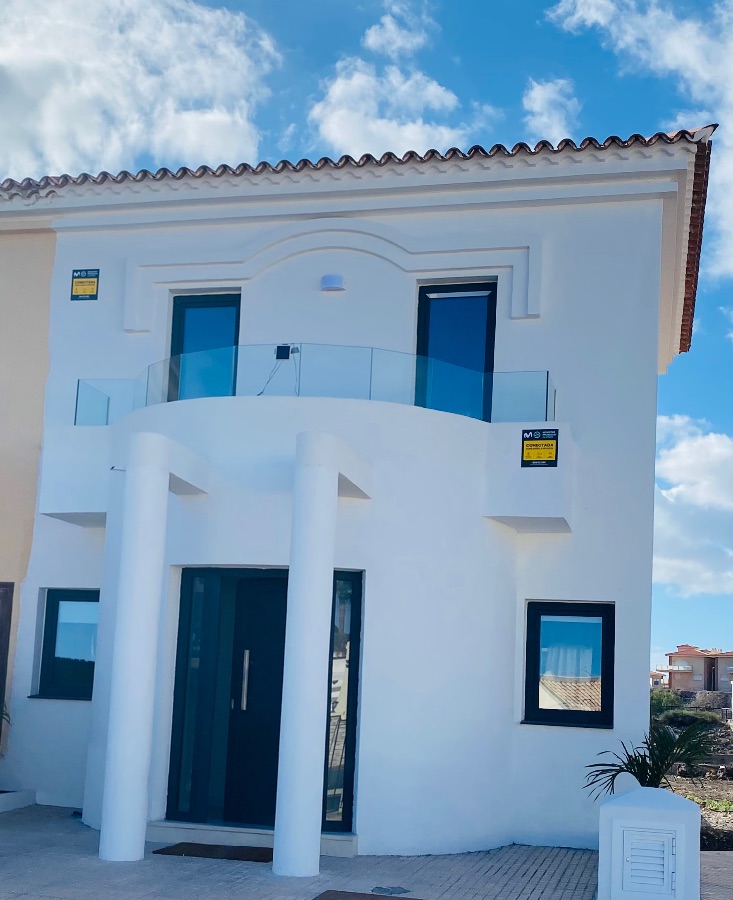For sale of bungalow in Golf del sur