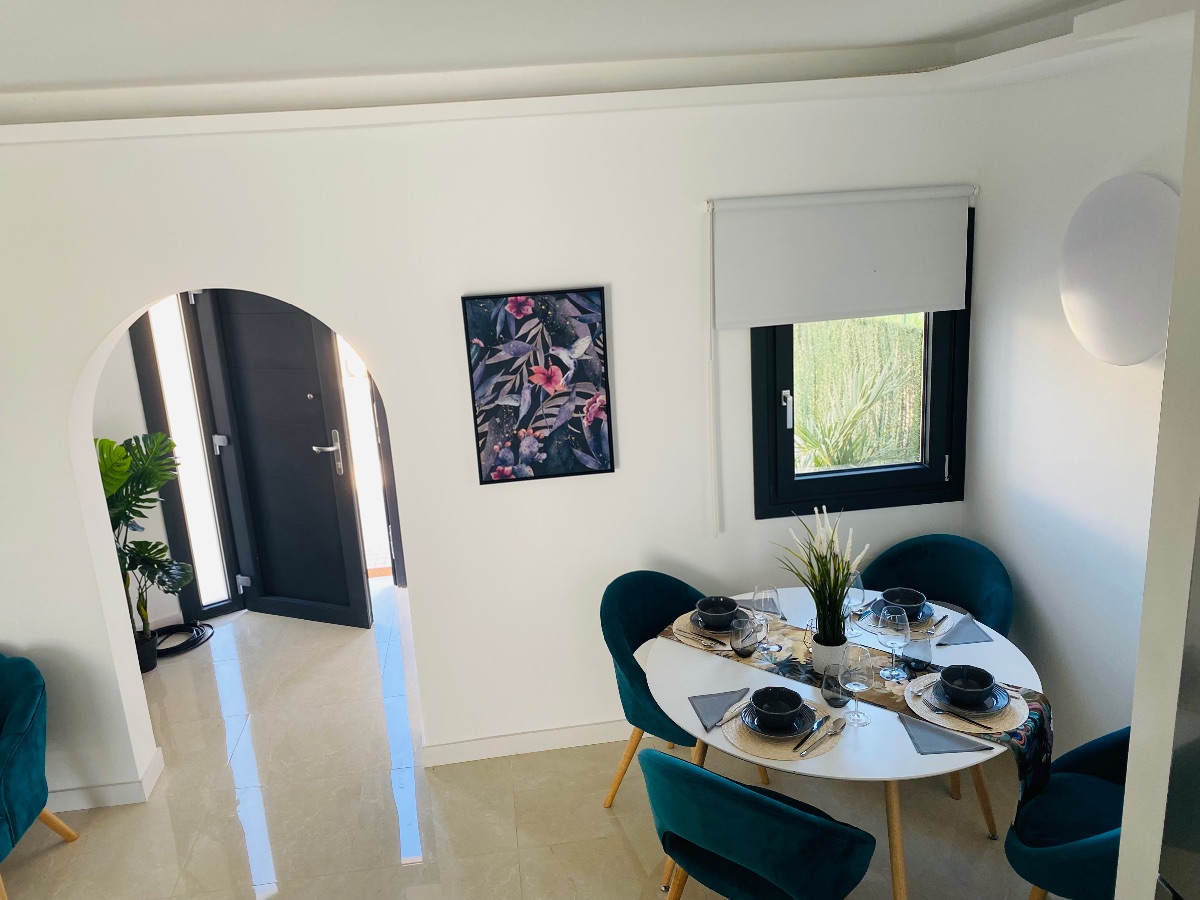 For sale of bungalow in Golf del sur