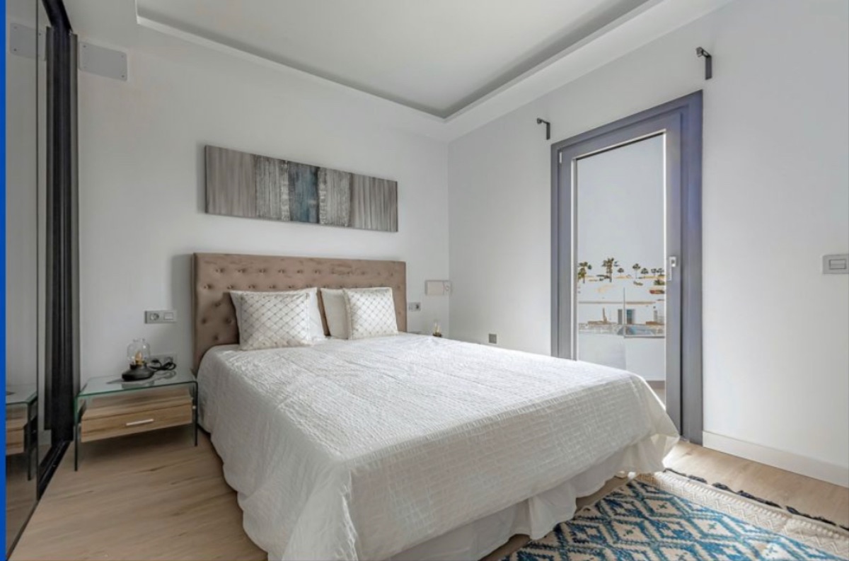 For sale of bungalow in Golf del sur
